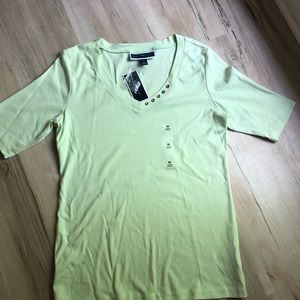 Karen Scott tee.NWT